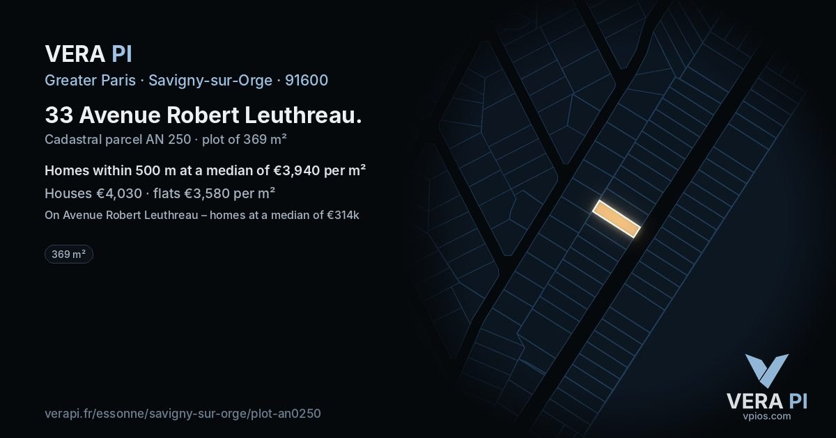 33 Avenue Robert Leuthreau, Savigny-sur-Orge at night – the plot lit, the parcels around coloured by the prices near them