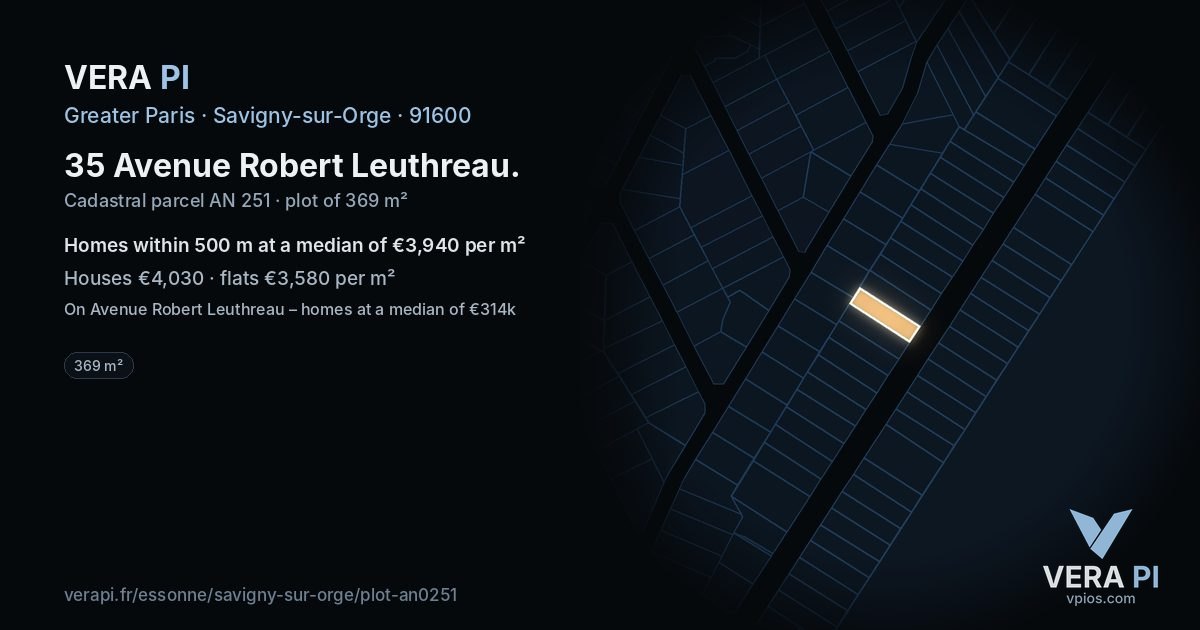 35 Avenue Robert Leuthreau, Savigny-sur-Orge at night – the plot lit, the parcels around coloured by the prices near them