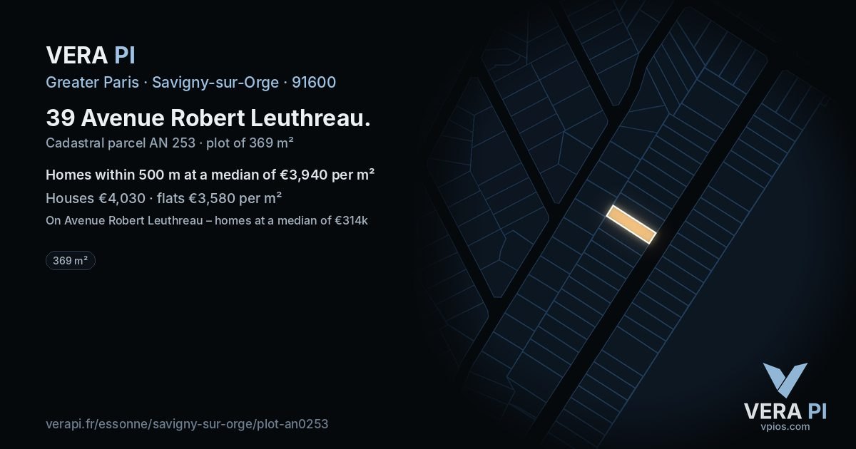 39 Avenue Robert Leuthreau, Savigny-sur-Orge at night – the plot lit, the parcels around coloured by the prices near them