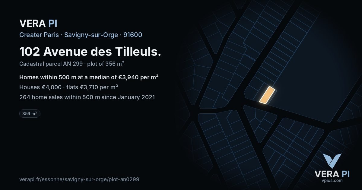 102 Avenue des Tilleuls, Savigny-sur-Orge at night – the plot lit, the parcels around coloured by the prices near them