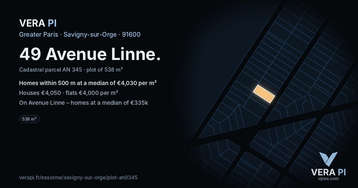 49 Avenue Linne, Savigny-sur-Orge at night – the plot lit, the parcels around coloured by the prices near them