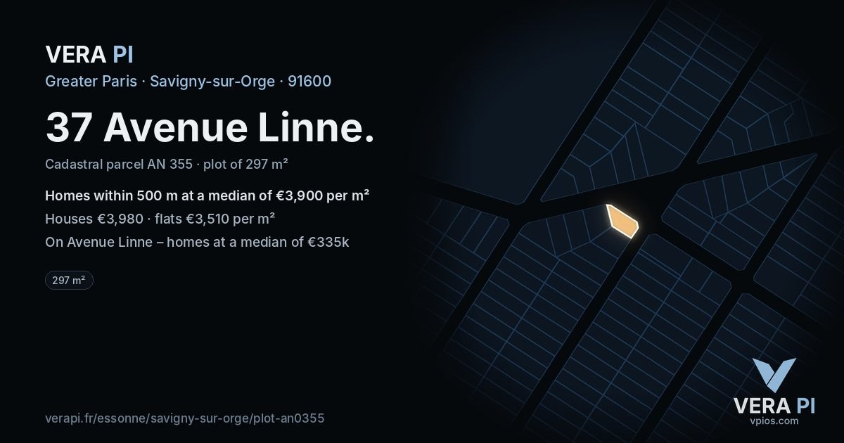 37 Avenue Linne, Savigny-sur-Orge at night – the plot lit, the parcels around coloured by the prices near them