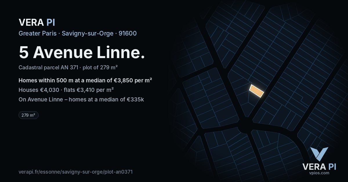 5 Avenue Linne, Savigny-sur-Orge at night – the plot lit, the parcels around coloured by the prices near them