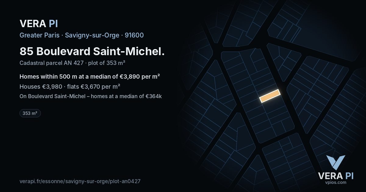 85 Boulevard Saint-Michel, Savigny-sur-Orge at night – the plot lit, the parcels around coloured by the prices near them