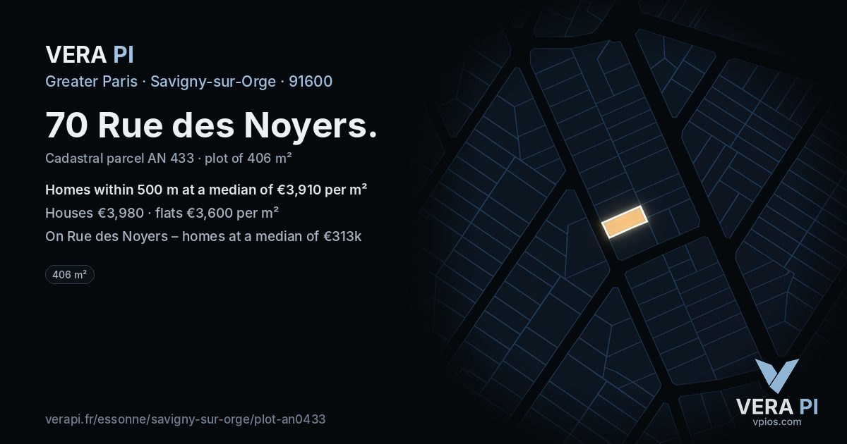 70 Rue des Noyers, Savigny-sur-Orge at night – the plot lit, the parcels around coloured by the prices near them