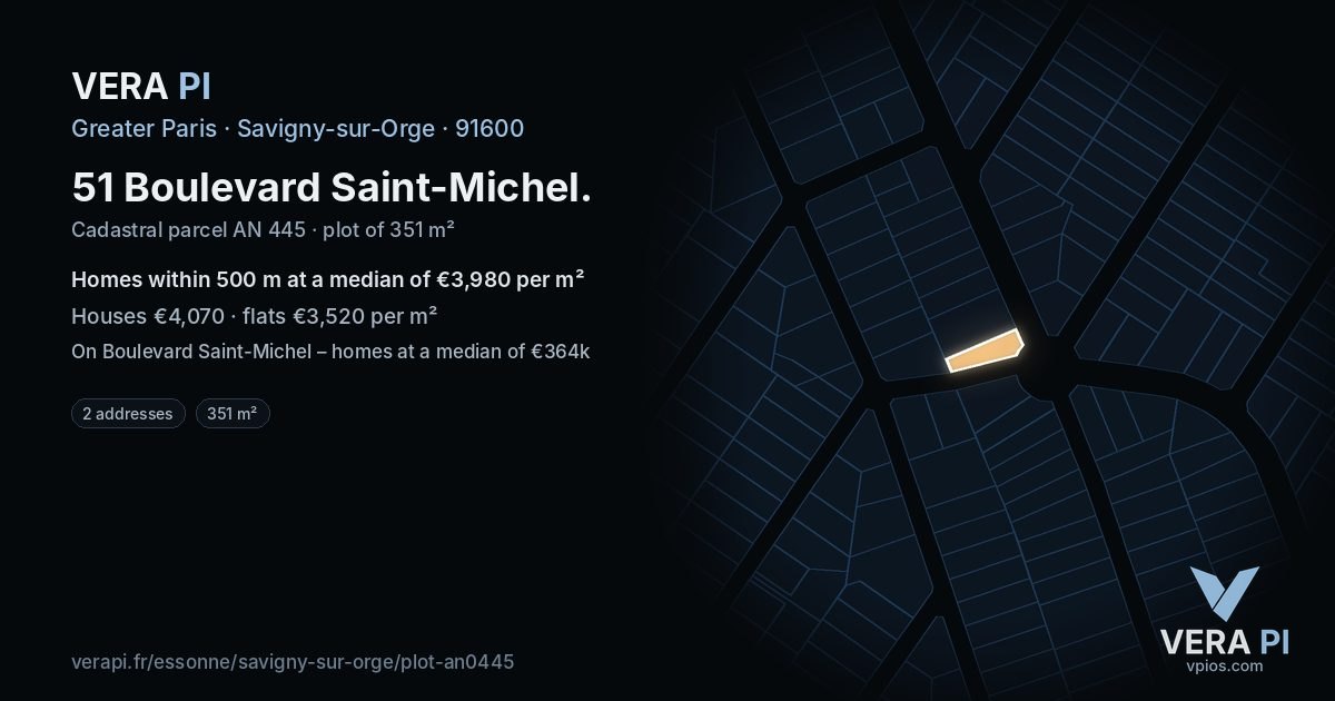 51 Boulevard Saint-Michel, Savigny-sur-Orge at night – the plot lit, the parcels around coloured by the prices near them