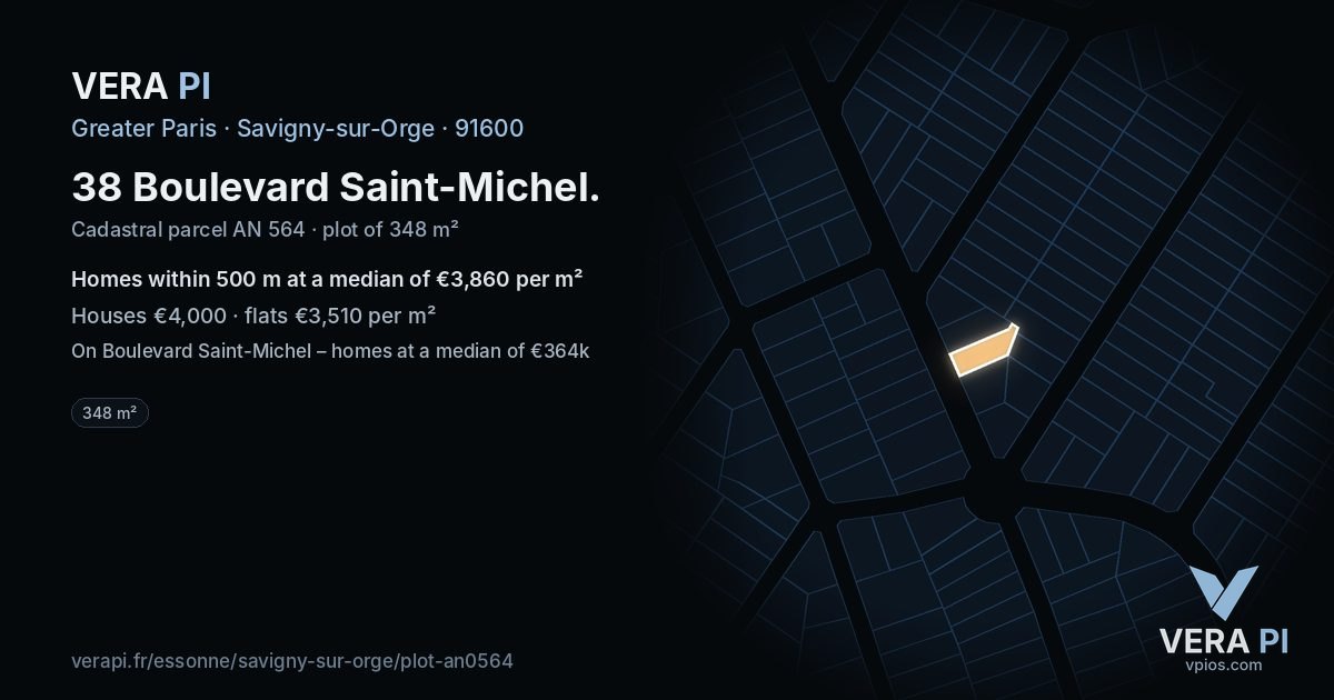 38 Boulevard Saint-Michel, Savigny-sur-Orge at night – the plot lit, the parcels around coloured by the prices near them