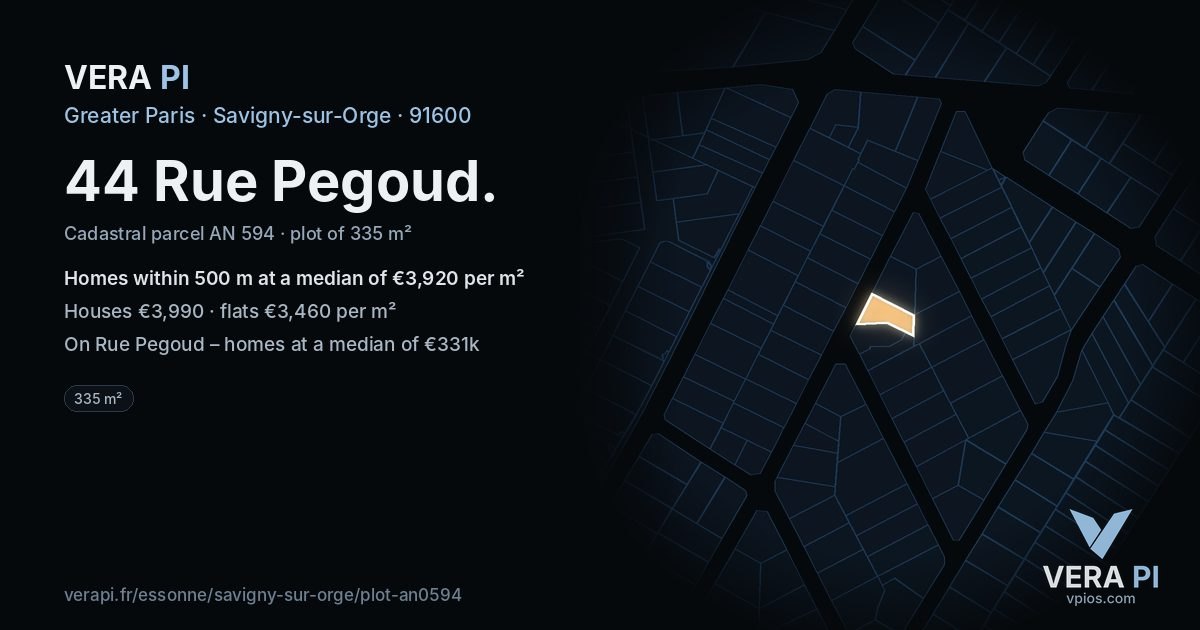44 Rue Pegoud, Savigny-sur-Orge at night – the plot lit, the parcels around coloured by the prices near them