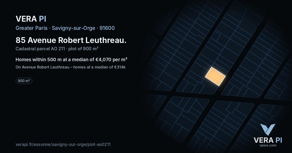 85 Avenue Robert Leuthreau, Savigny-sur-Orge at night – the plot lit, the parcels around coloured by the prices near them