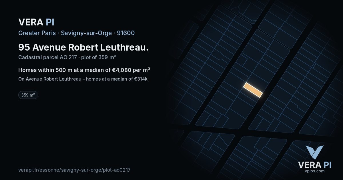 95 Avenue Robert Leuthreau, Savigny-sur-Orge at night – the plot lit, the parcels around coloured by the prices near them