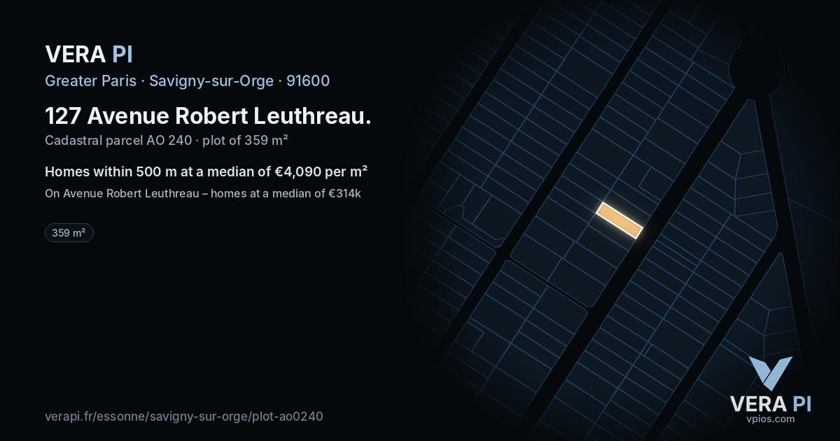 127 Avenue Robert Leuthreau, Savigny-sur-Orge at night – the plot lit, the parcels around coloured by the prices near them
