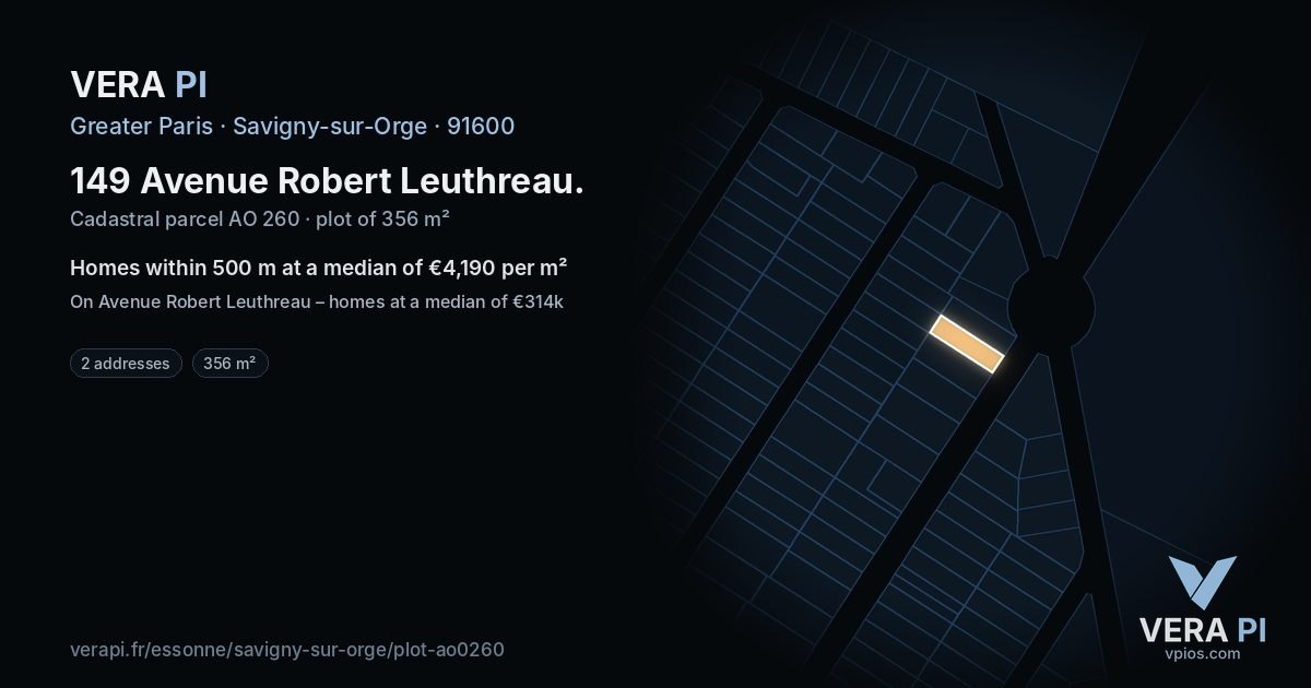 149 Avenue Robert Leuthreau, Savigny-sur-Orge at night – the plot lit, the parcels around coloured by the prices near them