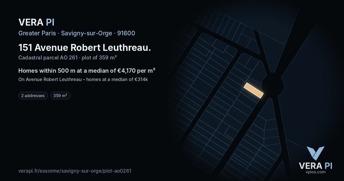 151 Avenue Robert Leuthreau, Savigny-sur-Orge at night – the plot lit, the parcels around coloured by the prices near them
