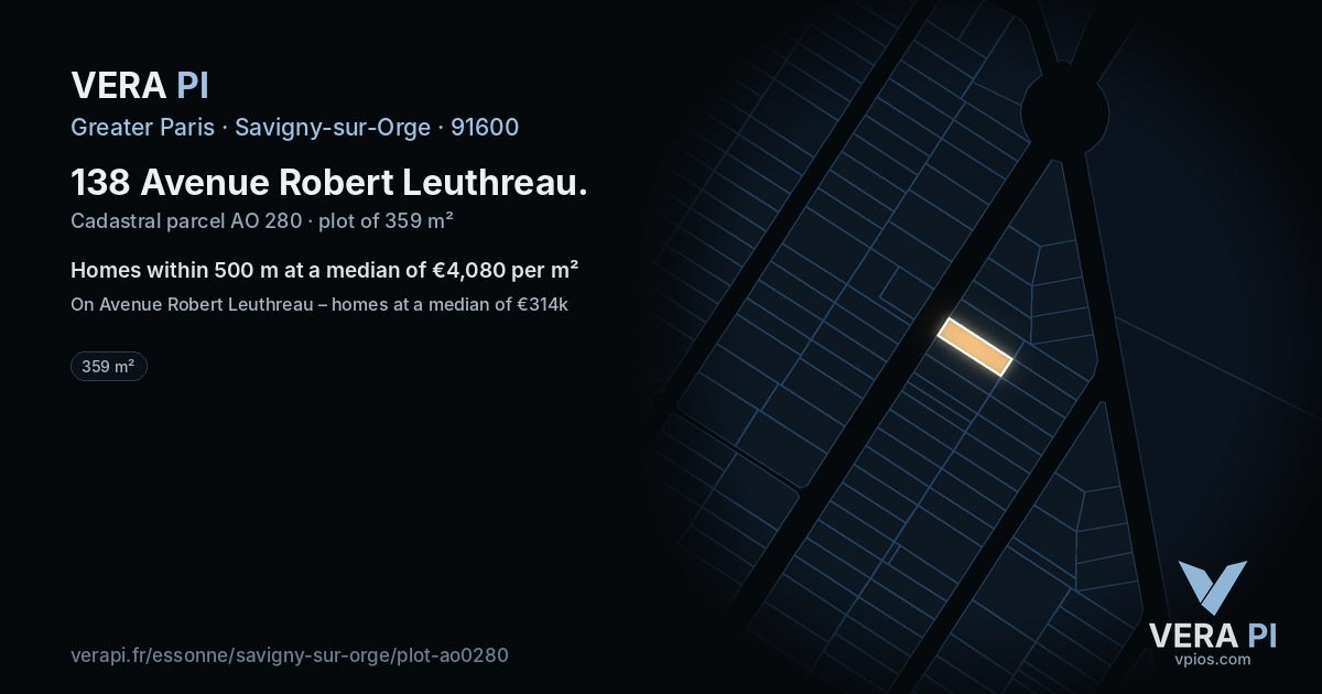 138 Avenue Robert Leuthreau, Savigny-sur-Orge at night – the plot lit, the parcels around coloured by the prices near them