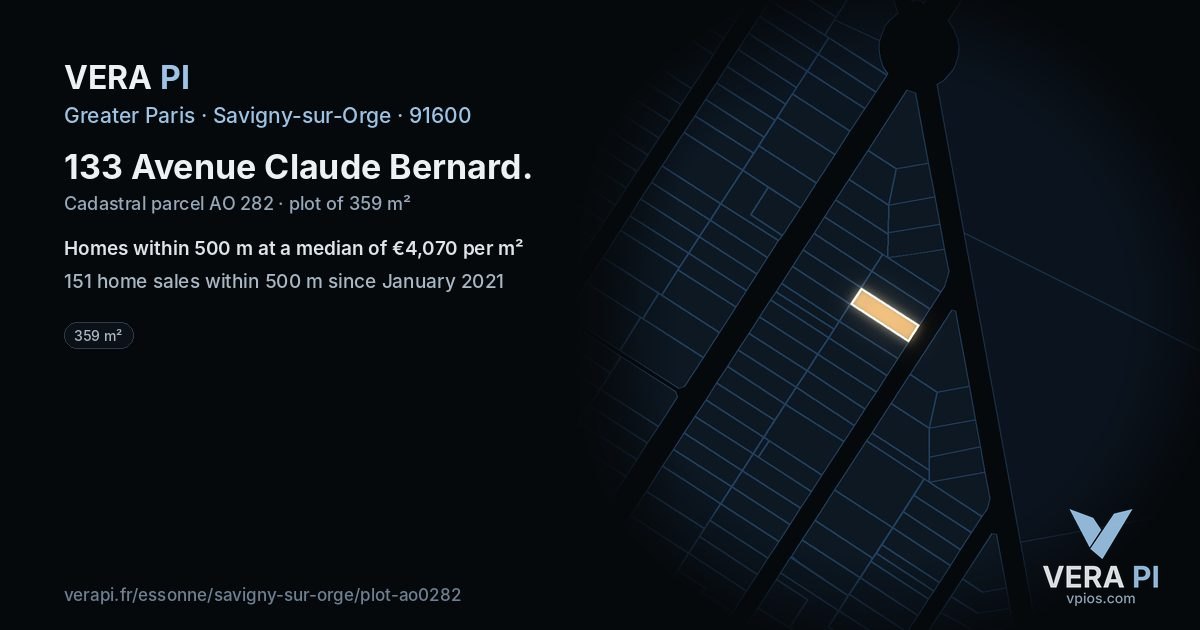 133 Avenue Claude Bernard, Savigny-sur-Orge at night – the plot lit, the parcels around coloured by the prices near them