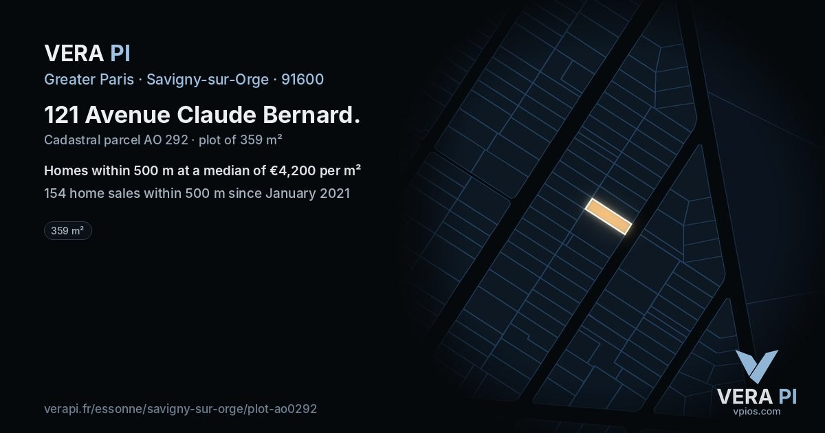 121 Avenue Claude Bernard, Savigny-sur-Orge at night – the plot lit, the parcels around coloured by the prices near them