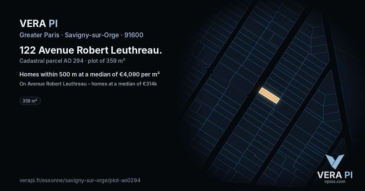 122 Avenue Robert Leuthreau, Savigny-sur-Orge at night – the plot lit, the parcels around coloured by the prices near them