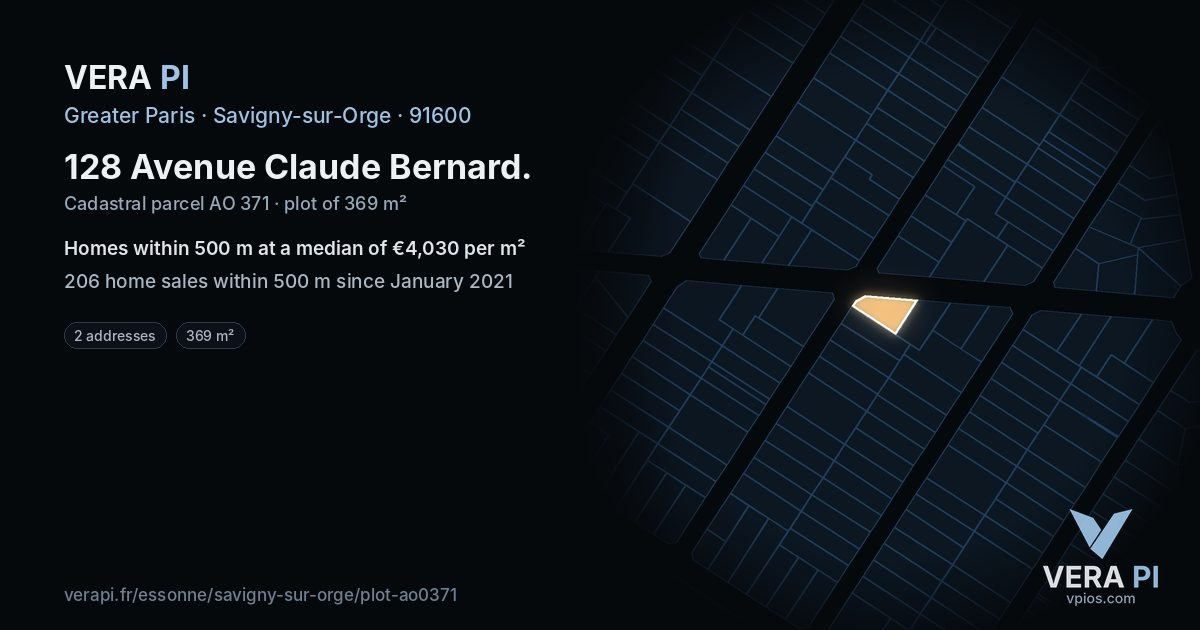 128 Avenue Claude Bernard, Savigny-sur-Orge at night – the plot lit, the parcels around coloured by the prices near them
