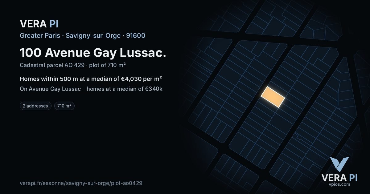 100 Avenue Gay Lussac, Savigny-sur-Orge at night – the plot lit, the parcels around coloured by the prices near them