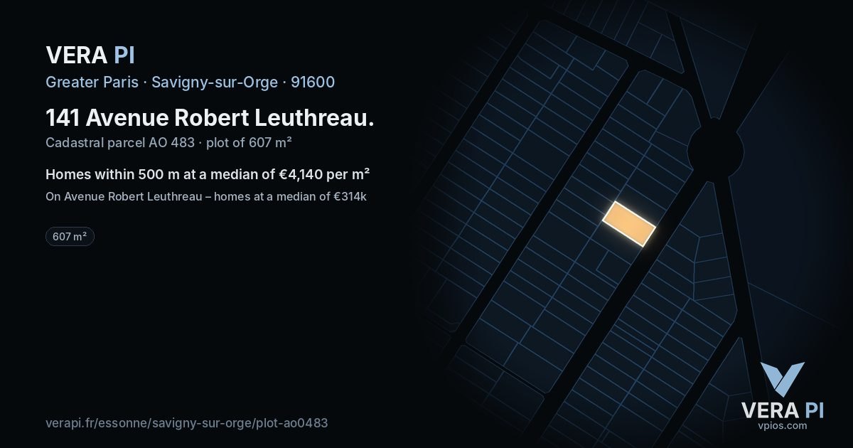 141 Avenue Robert Leuthreau, Savigny-sur-Orge at night – the plot lit, the parcels around coloured by the prices near them