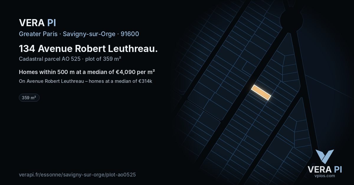 134 Avenue Robert Leuthreau, Savigny-sur-Orge at night – the plot lit, the parcels around coloured by the prices near them