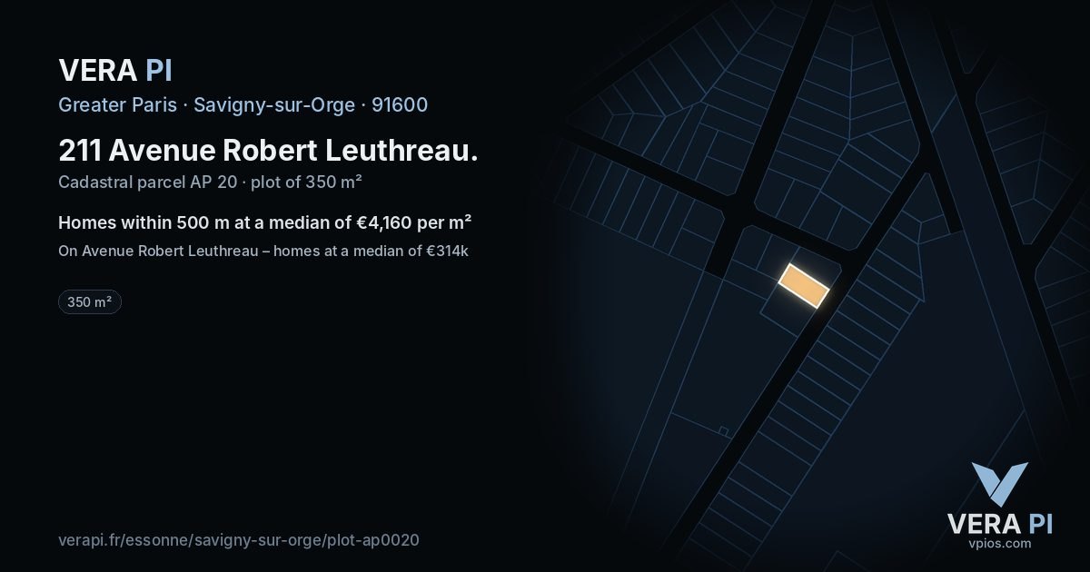 211 Avenue Robert Leuthreau, Savigny-sur-Orge at night – the plot lit, the parcels around coloured by the prices near them