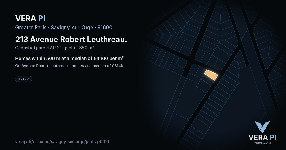 213 Avenue Robert Leuthreau, Savigny-sur-Orge at night – the plot lit, the parcels around coloured by the prices near them