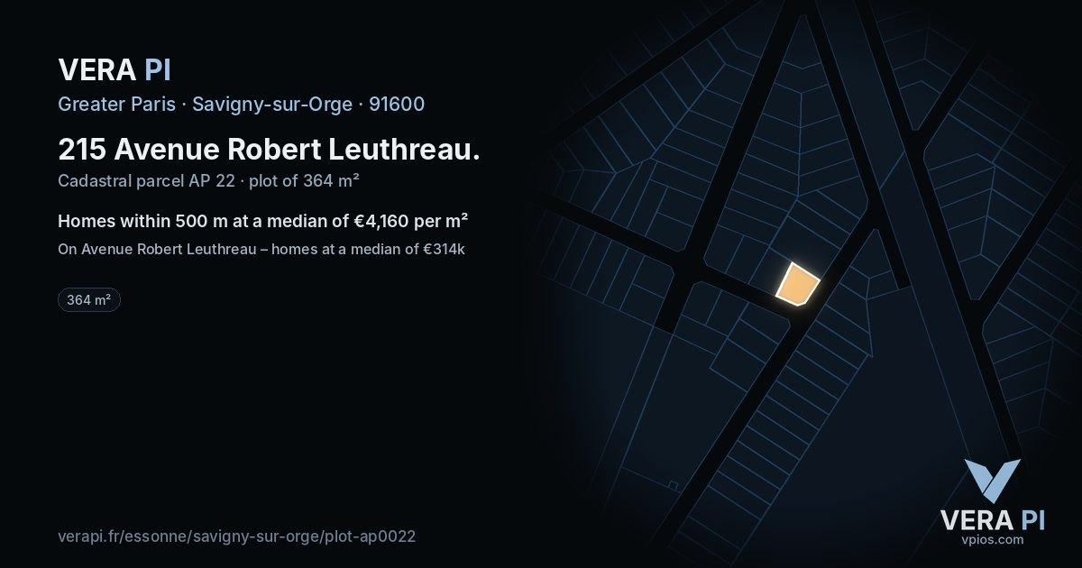 215 Avenue Robert Leuthreau, Savigny-sur-Orge at night – the plot lit, the parcels around coloured by the prices near them