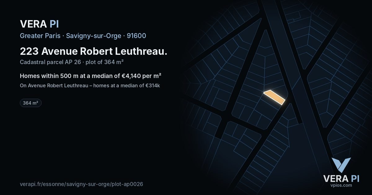 223 Avenue Robert Leuthreau, Savigny-sur-Orge at night – the plot lit, the parcels around coloured by the prices near them