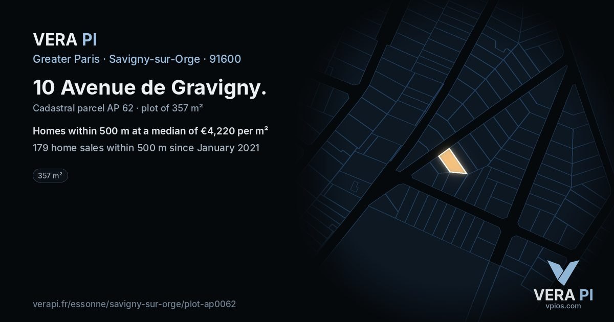 10 Avenue de Gravigny, Savigny-sur-Orge at night – the plot lit, the parcels around coloured by the prices near them