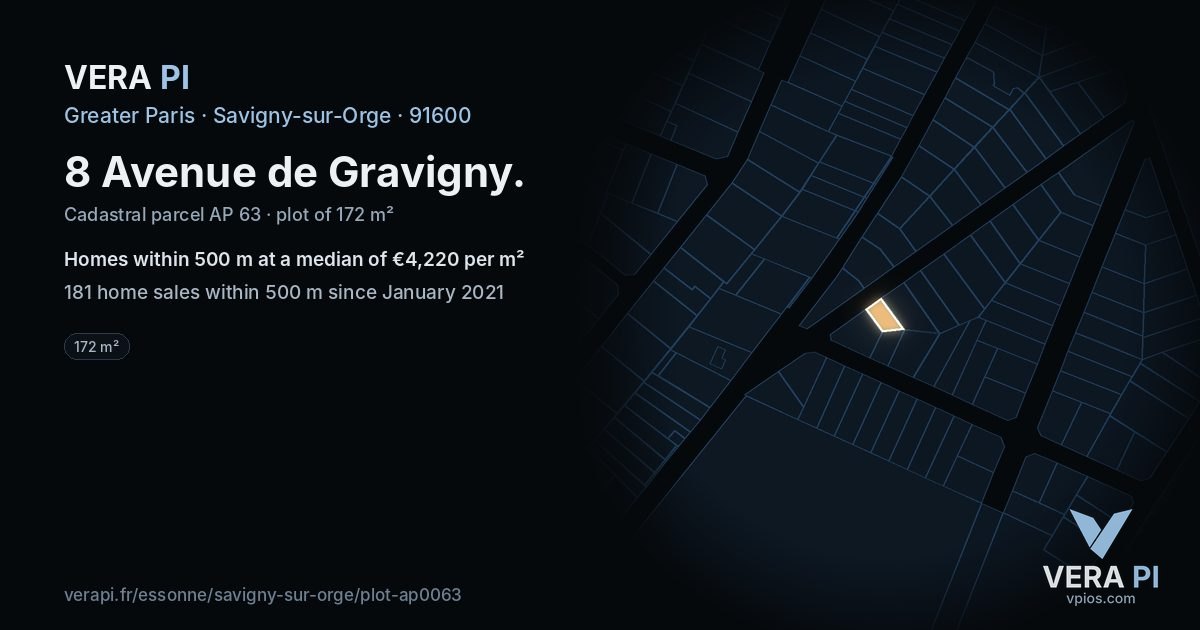 8 Avenue de Gravigny, Savigny-sur-Orge at night – the plot lit, the parcels around coloured by the prices near them