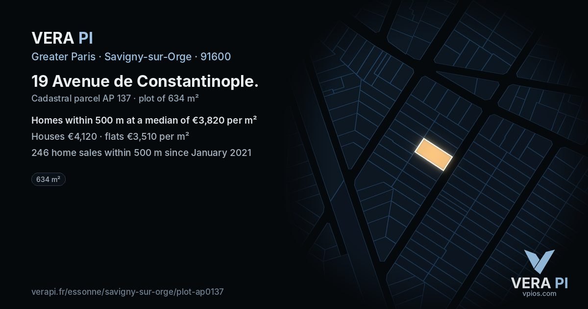 19 Avenue de Constantinople, Savigny-sur-Orge at night – the plot lit, the parcels around coloured by the prices near them