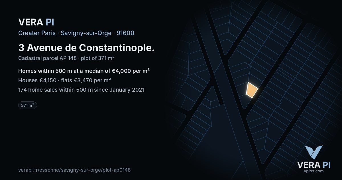 3 Avenue de Constantinople, Savigny-sur-Orge at night – the plot lit, the parcels around coloured by the prices near them
