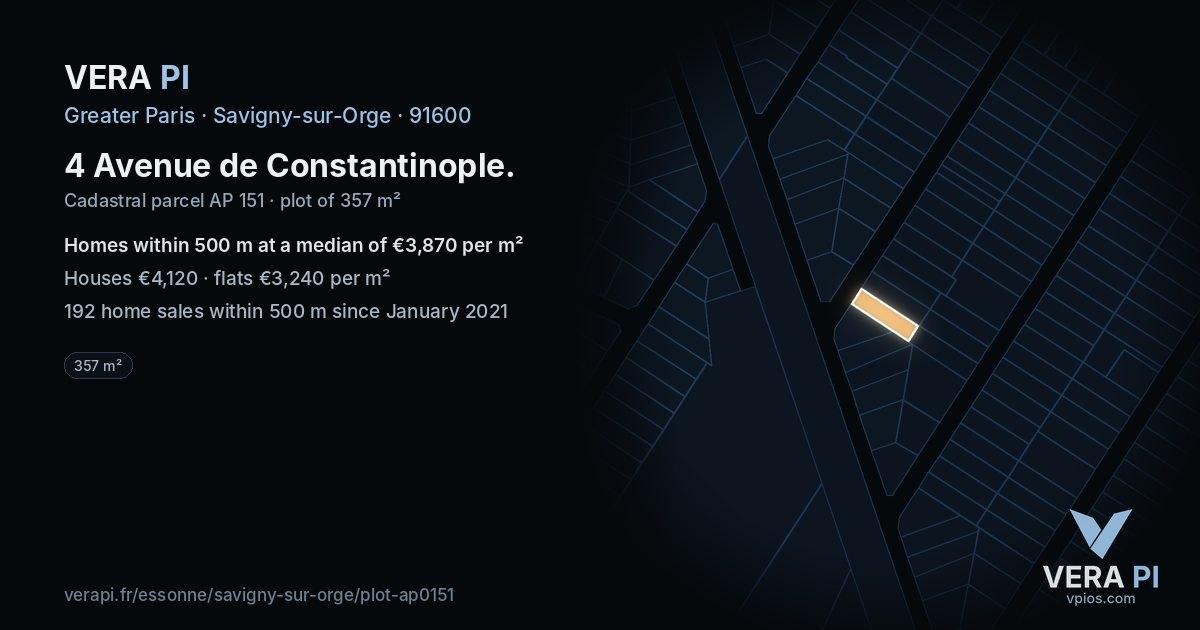 4 Avenue de Constantinople, Savigny-sur-Orge at night – the plot lit, the parcels around coloured by the prices near them