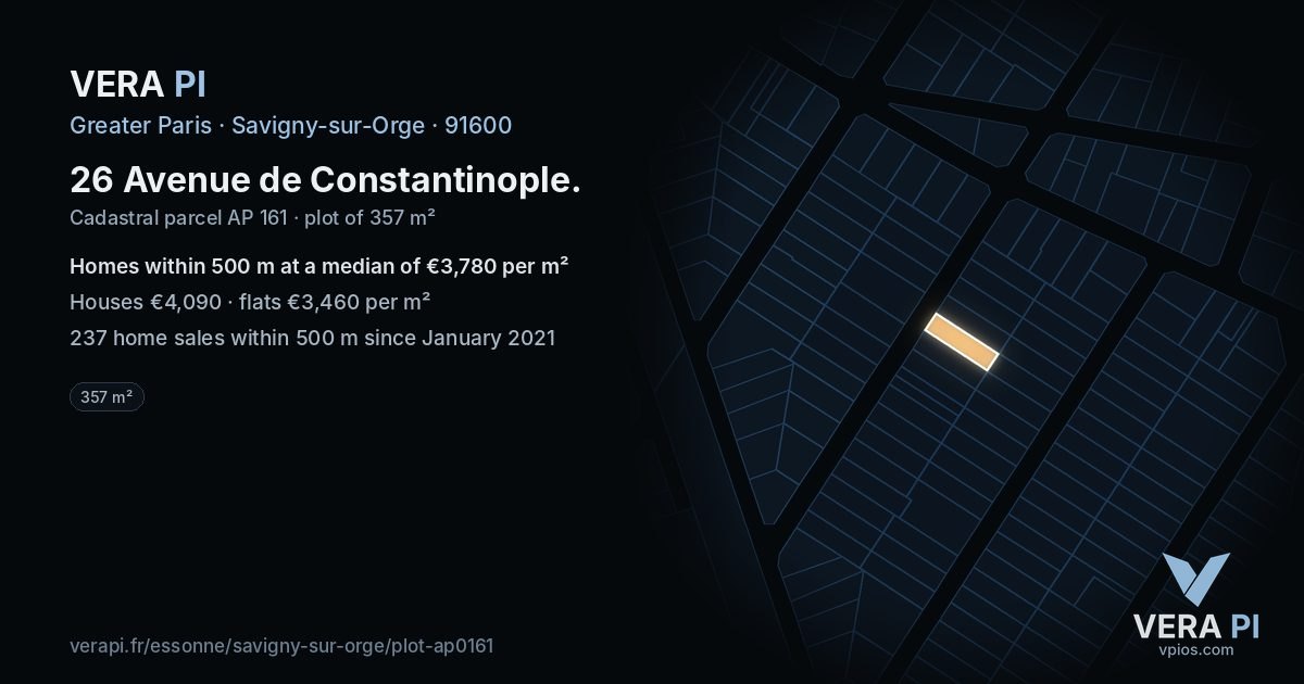 26 Avenue de Constantinople, Savigny-sur-Orge at night – the plot lit, the parcels around coloured by the prices near them