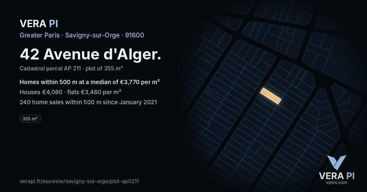 42 Avenue d'Alger, Savigny-sur-Orge at night – the plot lit, the parcels around coloured by the prices near them