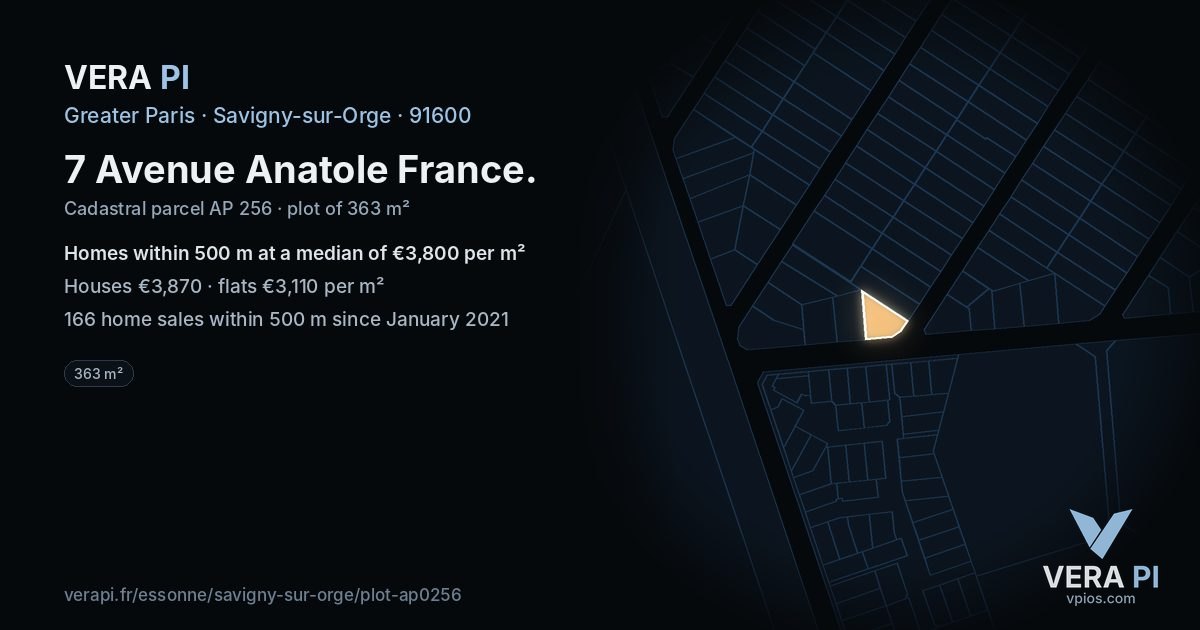 7 Avenue Anatole France, Savigny-sur-Orge at night – the plot lit, the parcels around coloured by the prices near them