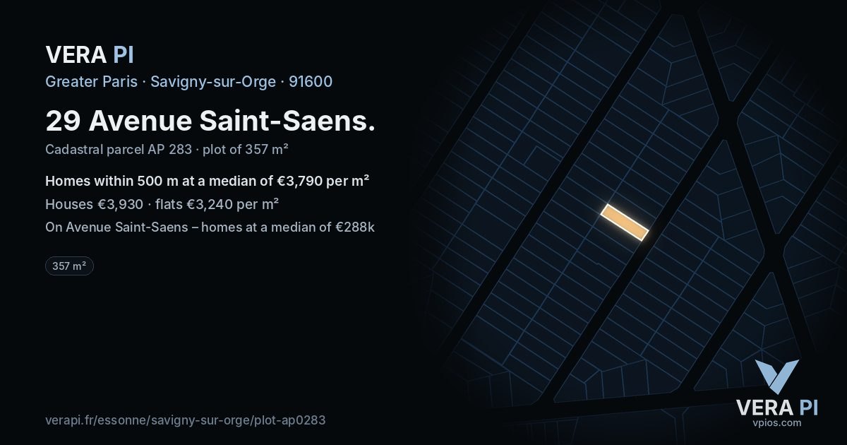 29 Avenue Saint-Saens, Savigny-sur-Orge at night – the plot lit, the parcels around coloured by the prices near them