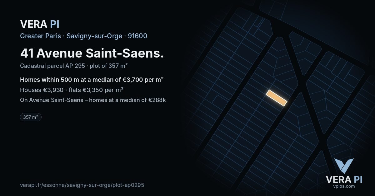 41 Avenue Saint-Saens, Savigny-sur-Orge at night – the plot lit, the parcels around coloured by the prices near them