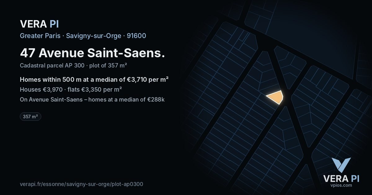 47 Avenue Saint-Saens, Savigny-sur-Orge at night – the plot lit, the parcels around coloured by the prices near them