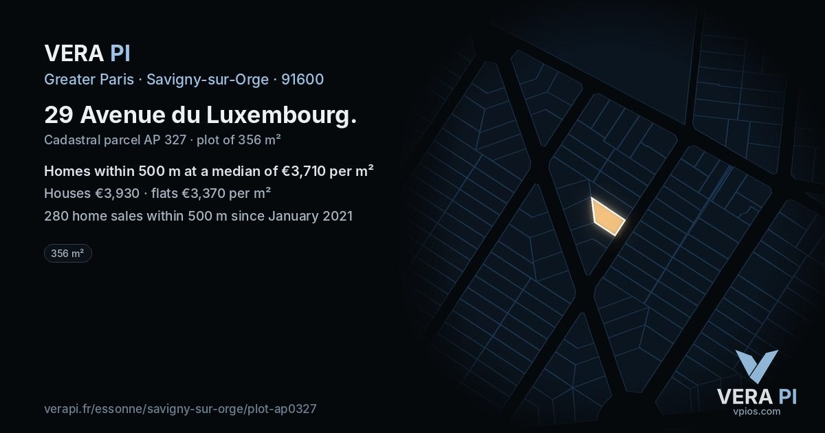 29 Avenue du Luxembourg, Savigny-sur-Orge at night – the plot lit, the parcels around coloured by the prices near them