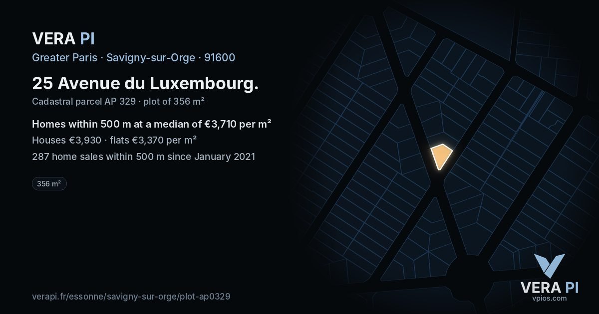 25 Avenue du Luxembourg, Savigny-sur-Orge at night – the plot lit, the parcels around coloured by the prices near them