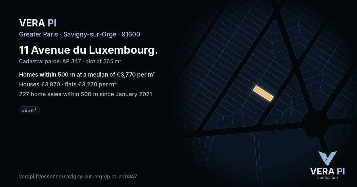 11 Avenue du Luxembourg, Savigny-sur-Orge at night – the plot lit, the parcels around coloured by the prices near them