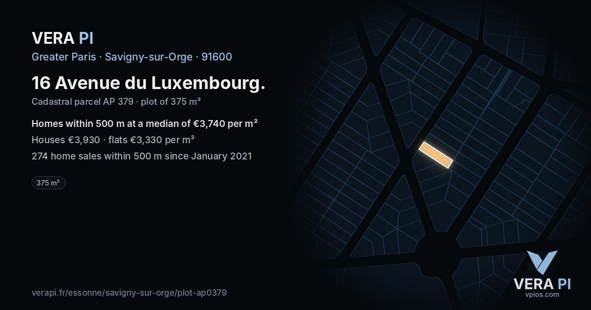 16 Avenue du Luxembourg, Savigny-sur-Orge at night – the plot lit, the parcels around coloured by the prices near them