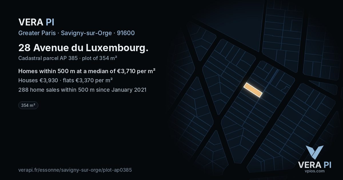 28 Avenue du Luxembourg, Savigny-sur-Orge at night – the plot lit, the parcels around coloured by the prices near them