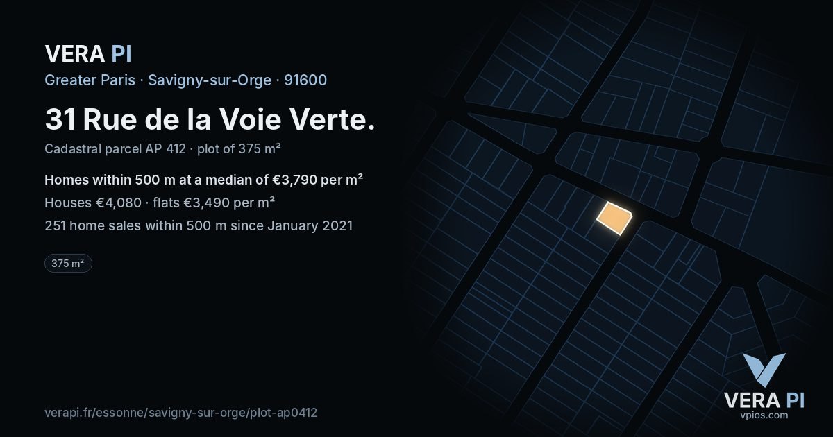 31 Rue de la Voie Verte, Savigny-sur-Orge at night – the plot lit, the parcels around coloured by the prices near them