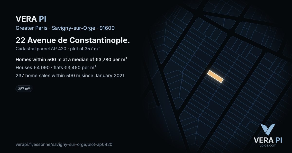22 Avenue de Constantinople, Savigny-sur-Orge at night – the plot lit, the parcels around coloured by the prices near them