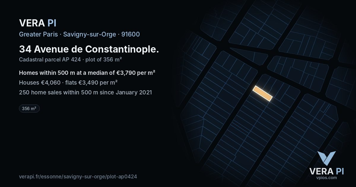 34 Avenue de Constantinople, Savigny-sur-Orge at night – the plot lit, the parcels around coloured by the prices near them
