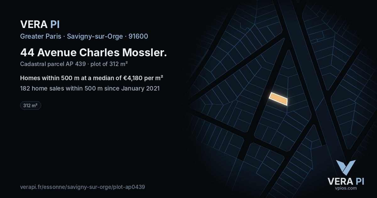 44 Avenue Charles Mossler, Savigny-sur-Orge at night – the plot lit, the parcels around coloured by the prices near them