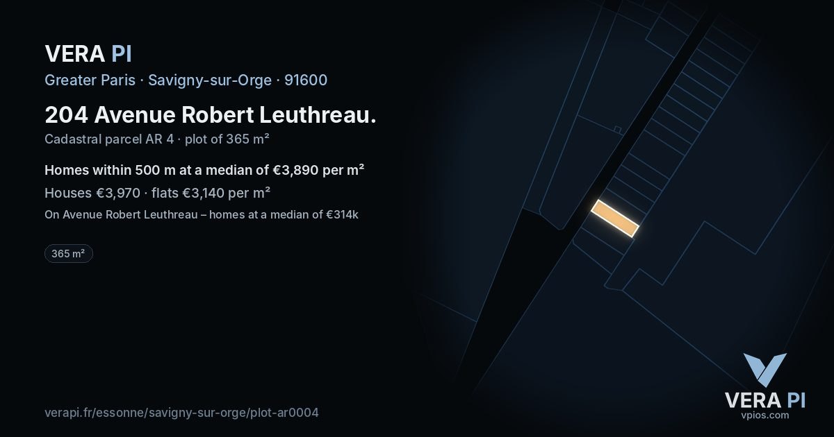 204 Avenue Robert Leuthreau, Savigny-sur-Orge at night – the plot lit, the parcels around coloured by the prices near them